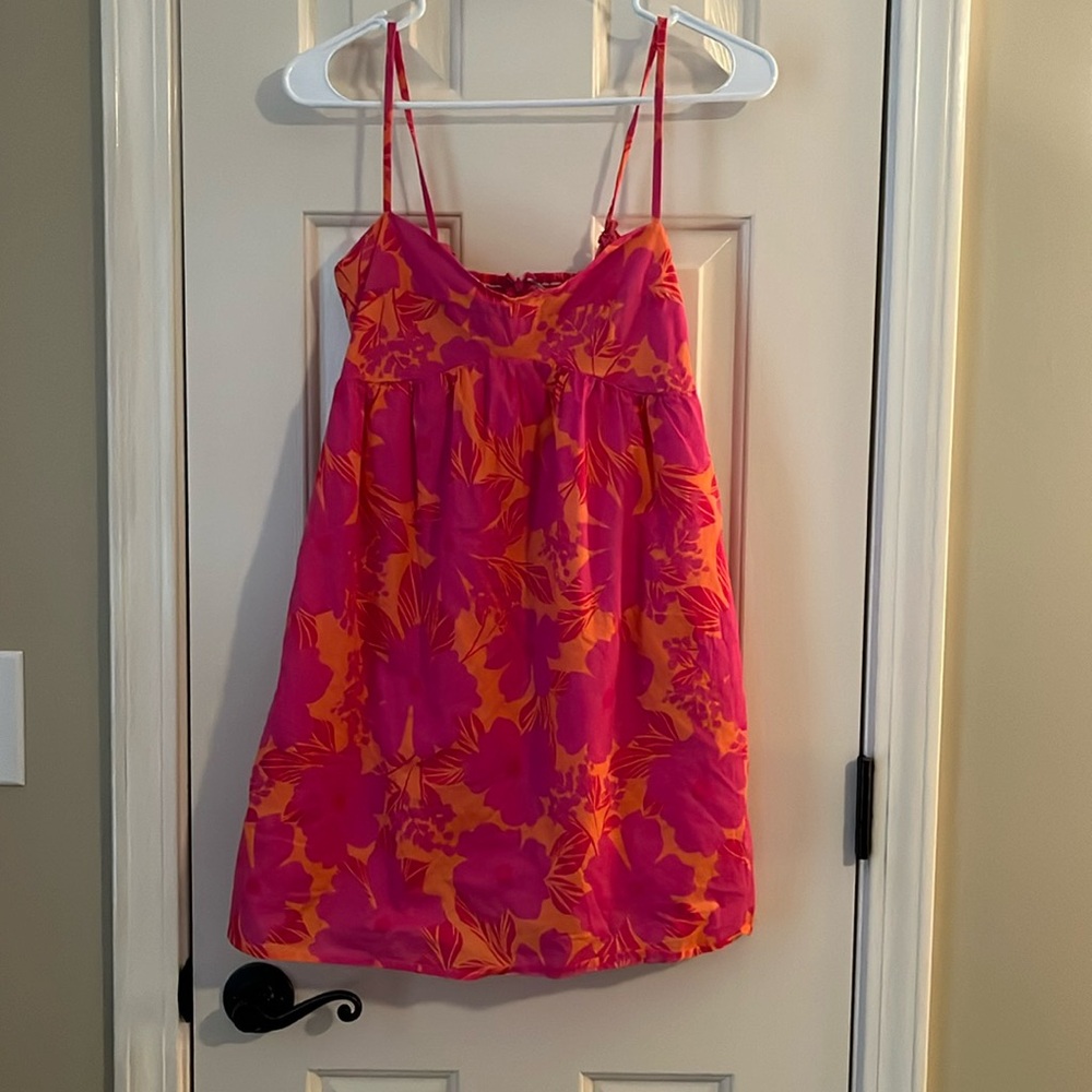 Great Minnie dress. Orange and pink floral.